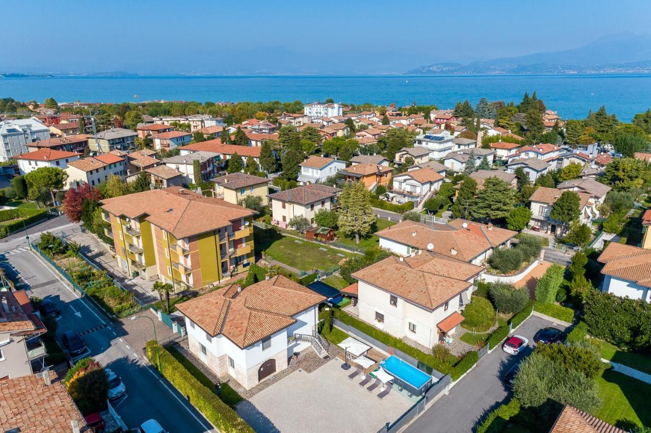 Villa Azdora Peschiera del Garda Esterno foto